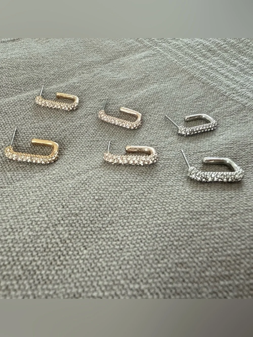 Sparkling rhinestones hoop earrings in Silver and Gold and rose gold